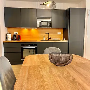 https://t2-rez-de-chausse-le-victor-hugo.inbrittany.com
